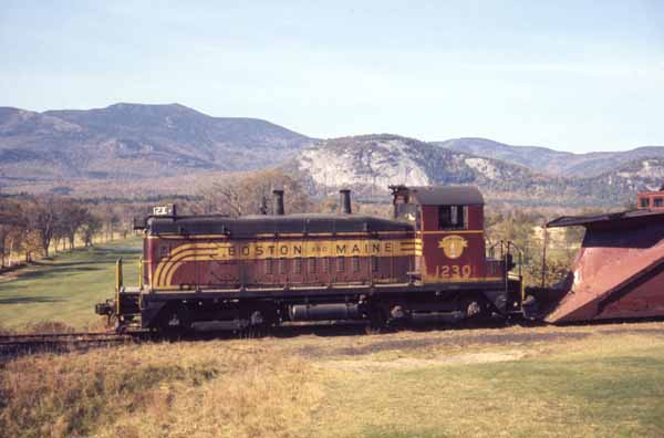 Slide Boston Maine Pulls The Last Of The B M Equipment From