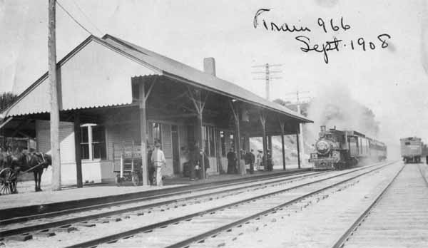 New York, New Haven & Hartford Railroad Train 966, September 1908 at East Haddam & Moodus (Goodspeeds)