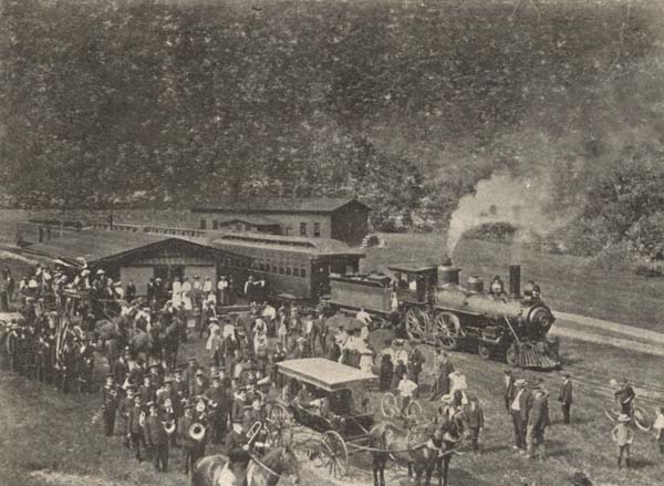 Arrival of morning train at Rochester, Vermont.  August 10, 1905