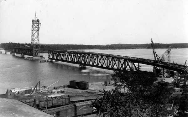 Carlton Bridge under Construction, 1926