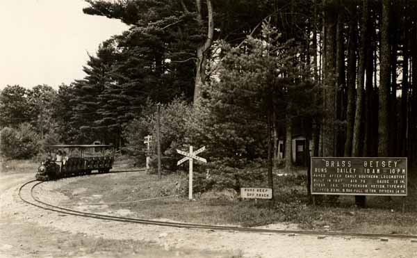 F&L Railroad "Brass Betsey" at Rocky Nook, North Hampton
