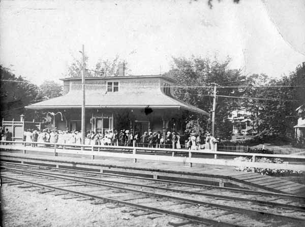 Peace Dale, Rhode Island Station