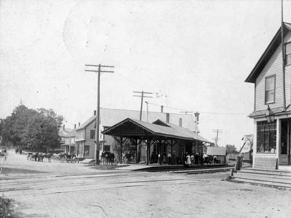 Monmouth station