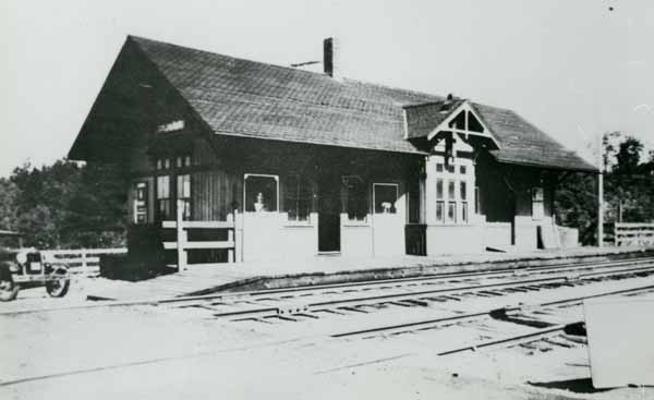 Coldbrook, Massachusetts Station