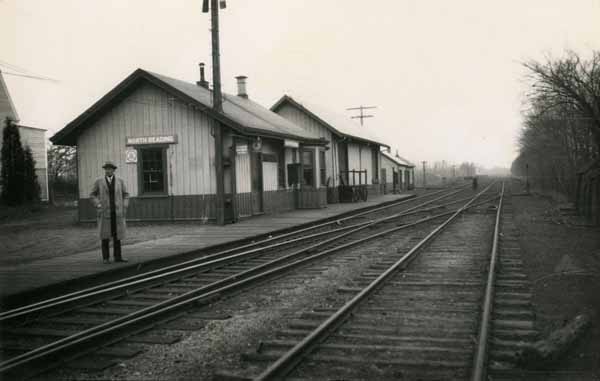 Postcard: North Reading station | Railroad History