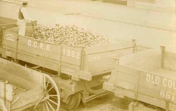 Old Colony Railroad gondola cars manufactured by the Keith Manufacturing Co.