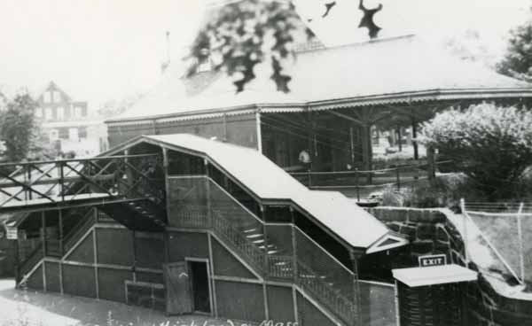 Winthrop Highlands station