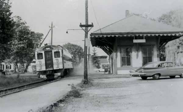 B&M Budd RDC at the Clifton depot