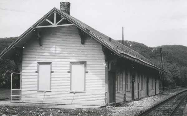 Chester, Massachusetts Station