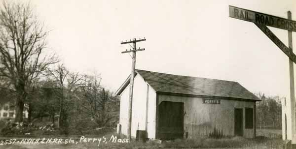 New York, New Haven & Hartford Railroad Station, Perry's Massachusetts