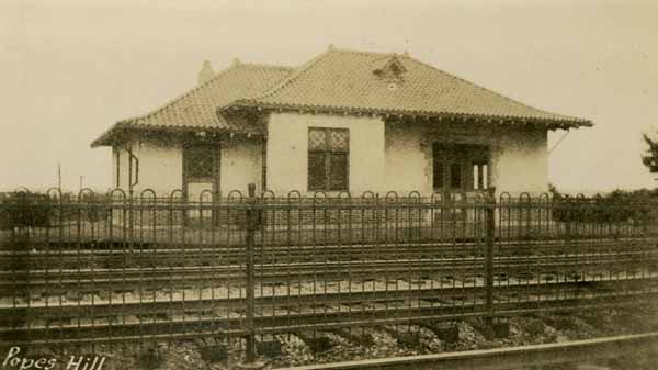 Northbound Station, Pope's Hill, Massachusetts