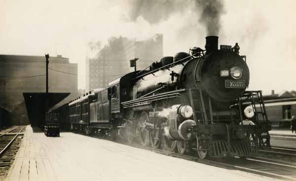 Boston & Maine Railroad #3689 with the Flying Yankee at North Station